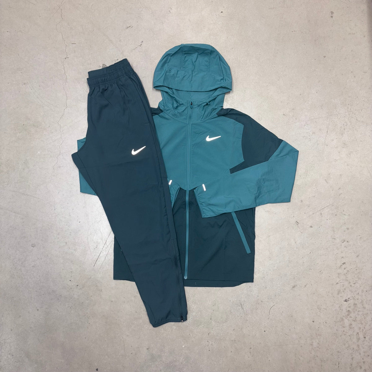 Nike Mineral Teal Windrunner x Teal Challenger Pants Tracksuit