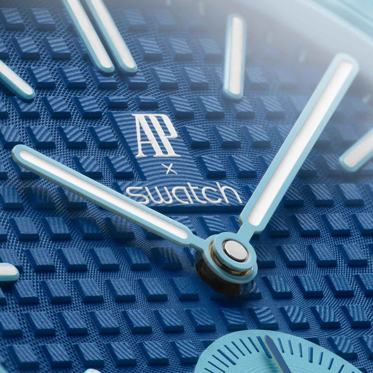 AP x Swatch Royal Pop LAN BA