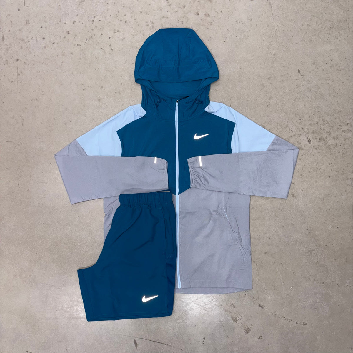 Nike Green Abyss Windrunner Jacket x Challenger Shorts Set