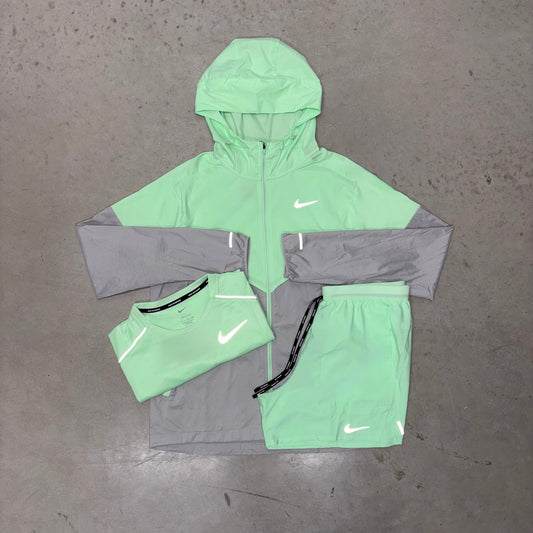 Nike Vapour Green Flex Stride Bundle