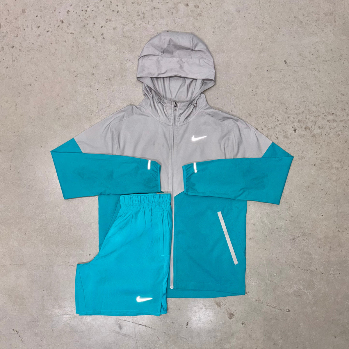 Nike Dusty Cactus Windrunner Jacket x Challenger Shorts Set