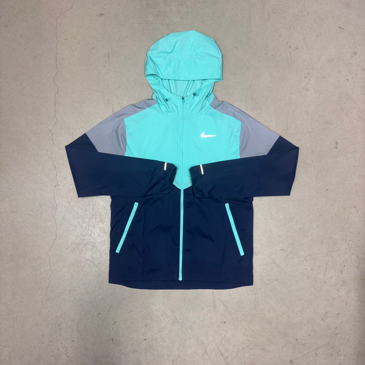 Nike Hyper Turqouise Uv Jacket Windrunner