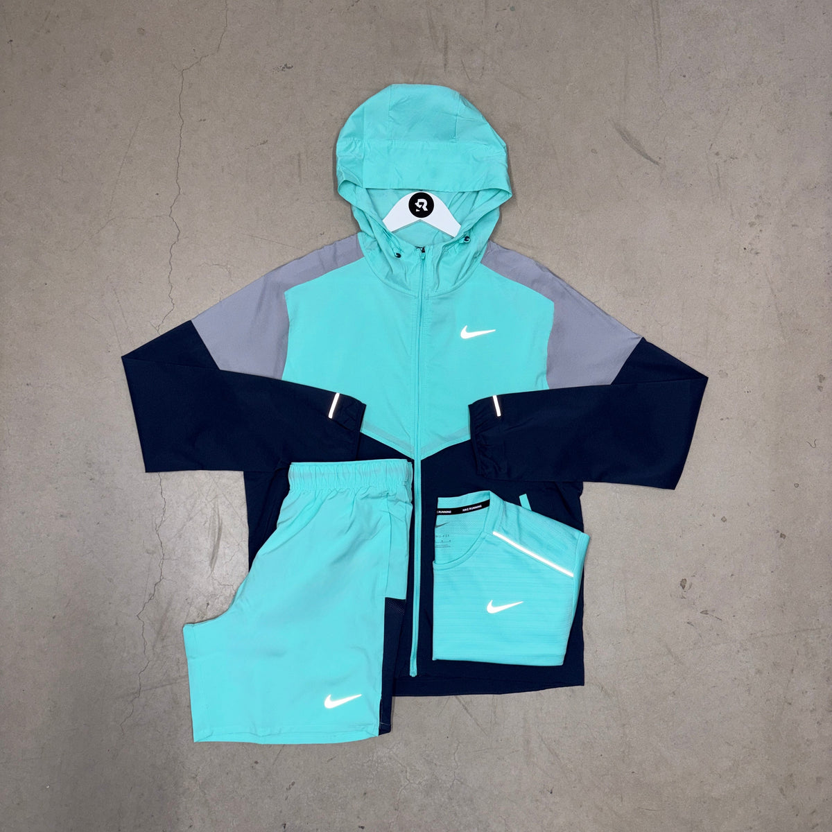 Nike Hyper Turquoise Windrunner Jacket Full Bundle