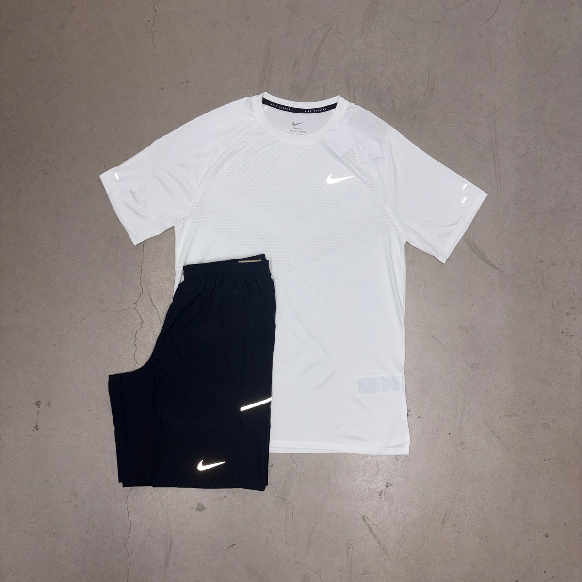 Nike Frost White Stride Tee Full Set
